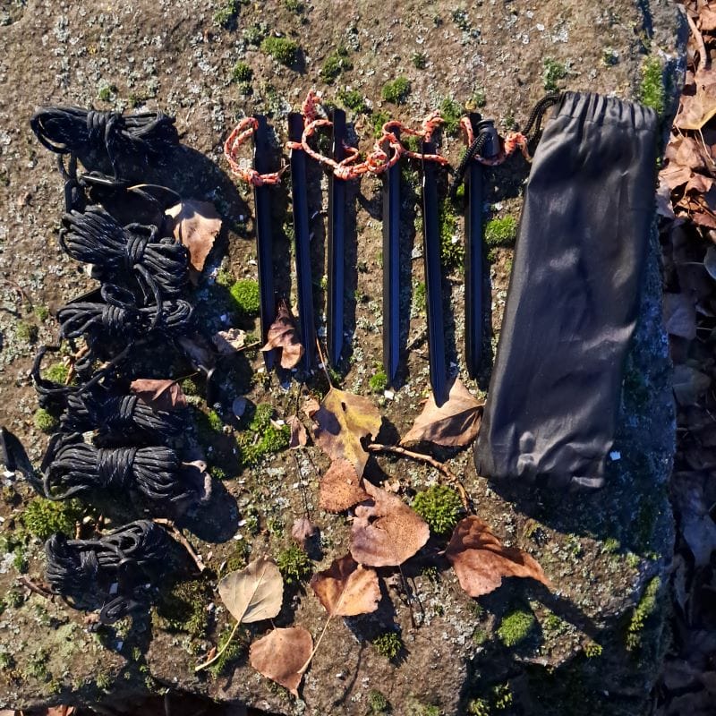 Abspann-Set: 6 Zeltheringe und 6 Leinen - OnFire Shop