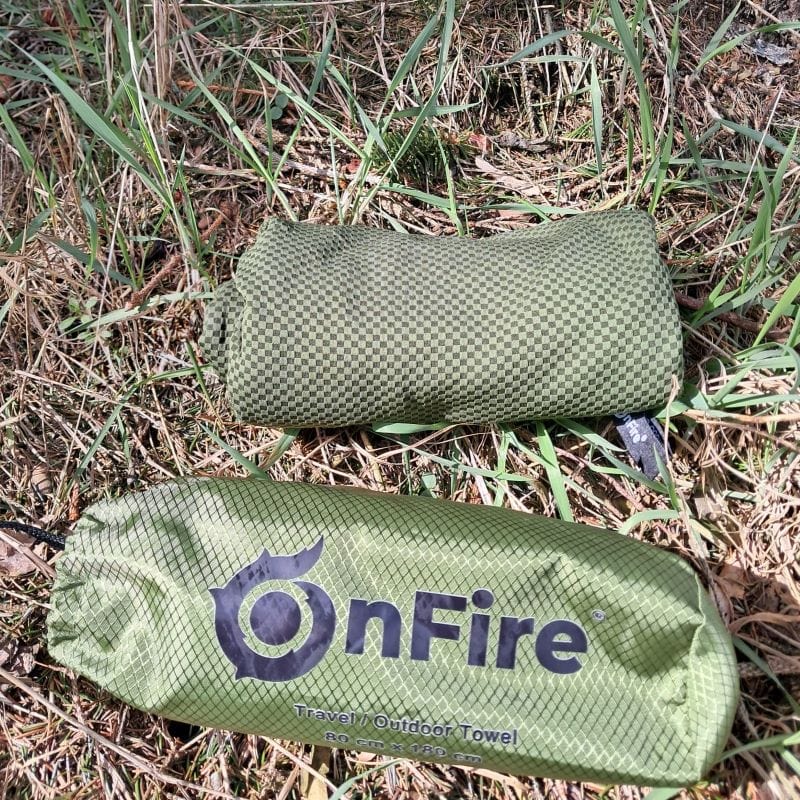 onfire-outdoor-handtuch-mit-bambus-aktivkohlefasern