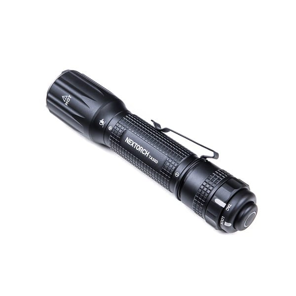 NEXTORCH TA30D mit taktischem Heckschalter und Lock-Funktion