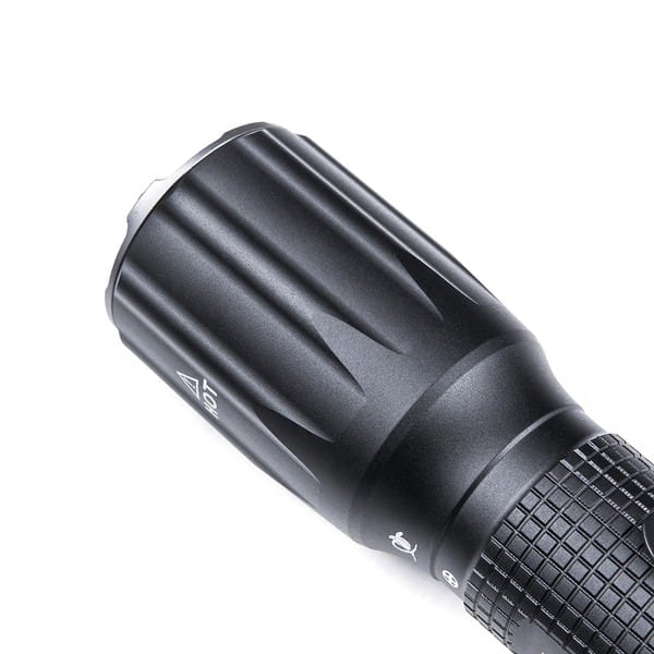 NEXTORCH TA30D mit Nano-Keramik-Glasbrecher am Lampenkopf