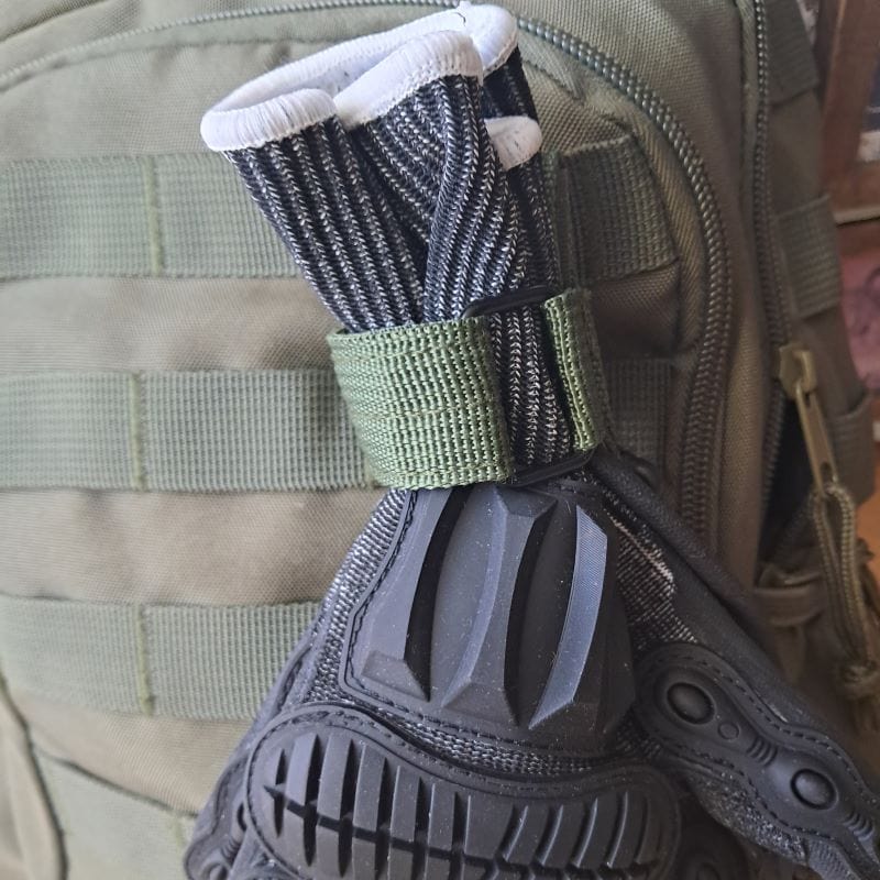Taktische Molle Halterung für Handschuhe mit Karabiner
