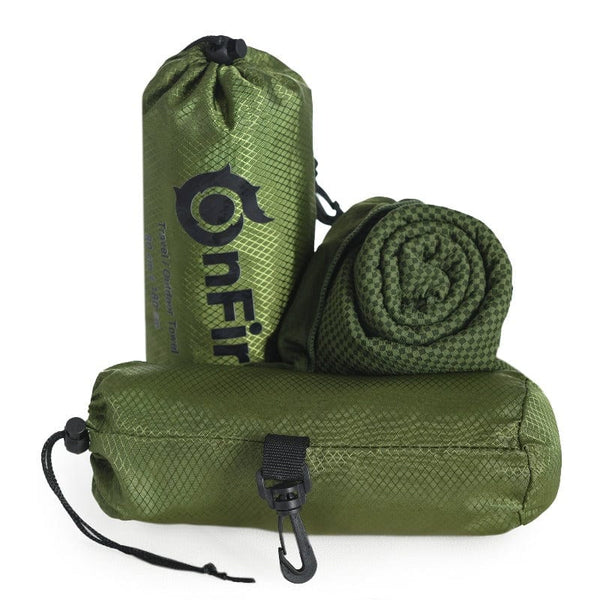 onfire-outdoor-handtuch-mit-bambus-aktivkohlefasern-olive-mit-packsack