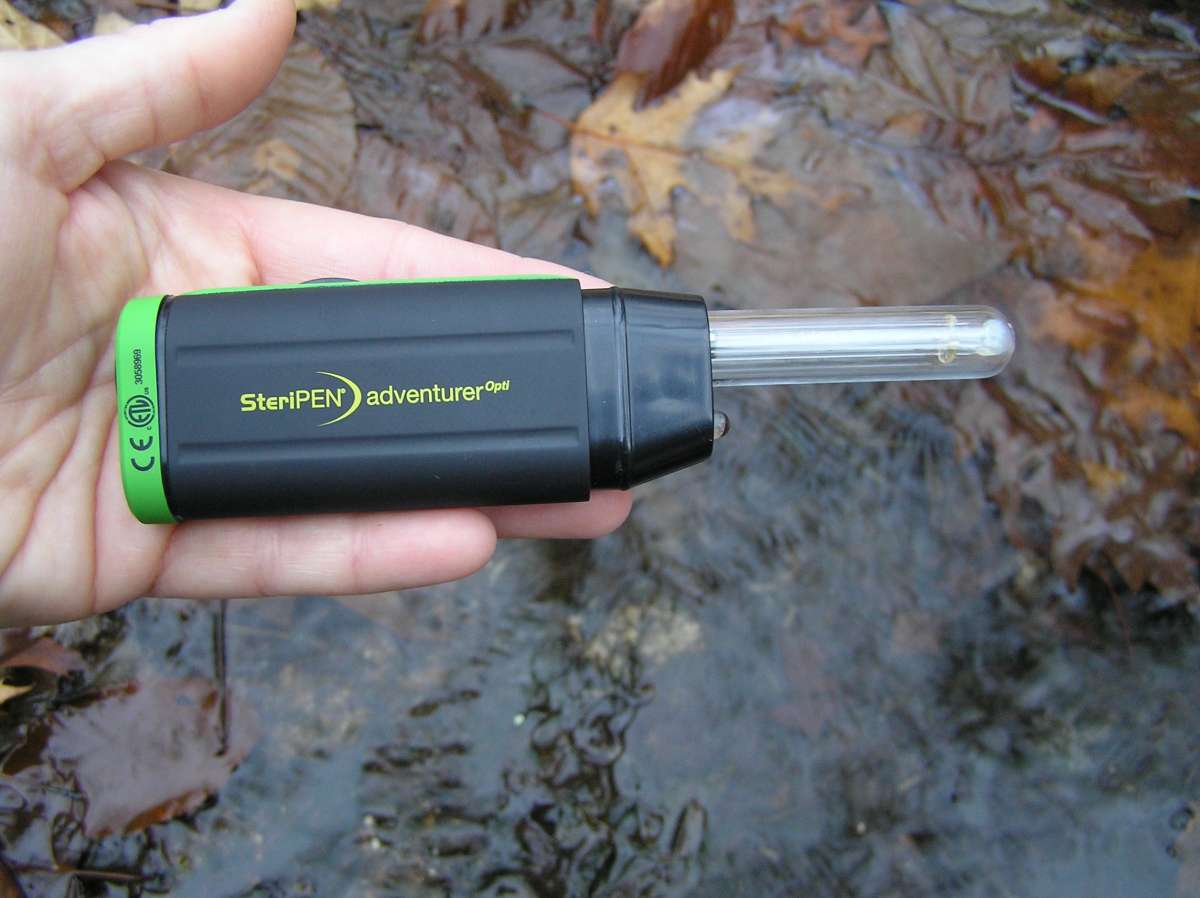 Aventurero con Linterna - ADVENTURER OPTI Purificador de agua Aventurero con Linterna - ADVENTURER OPTI Purificador de agua